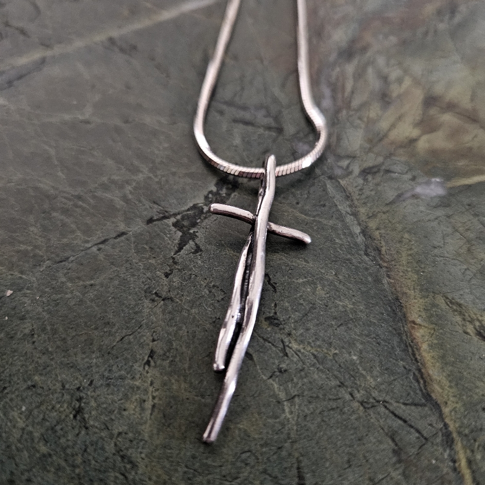 Vintage Silpada .925 Sterling Silver Twisted Cross Pendant Necklace